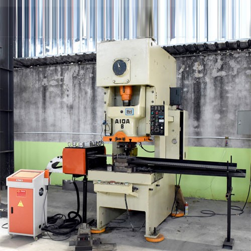 RNC Roll Servo Automatic Leeder